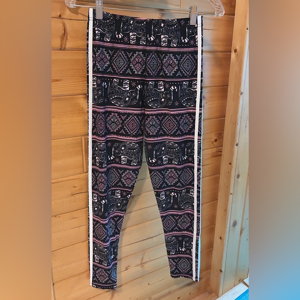 Women’s New Mix Black and Pink Elephant Print Leggings